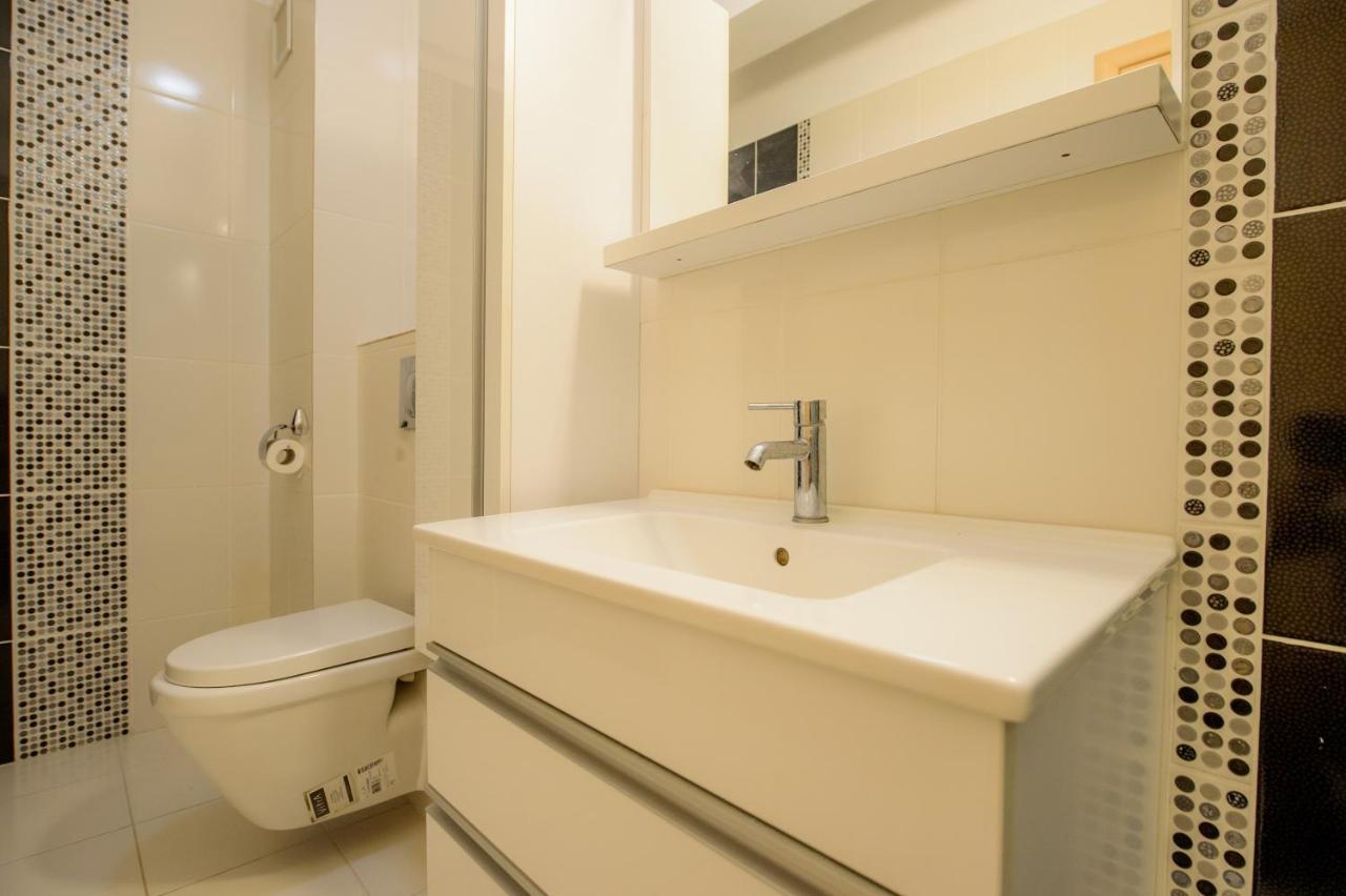 Lake Apartments Solid มามายา ภายนอก รูปภาพ