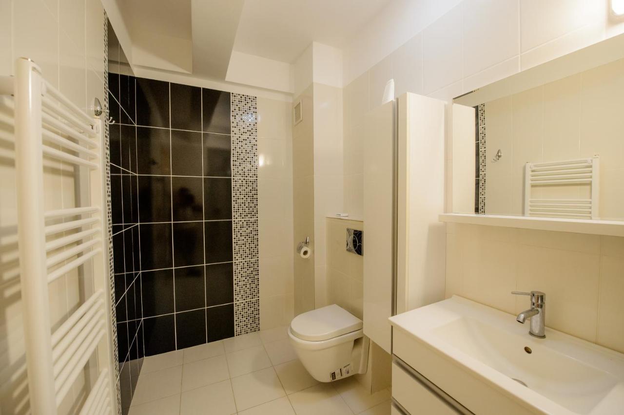 Lake Apartments Solid มามายา ภายนอก รูปภาพ