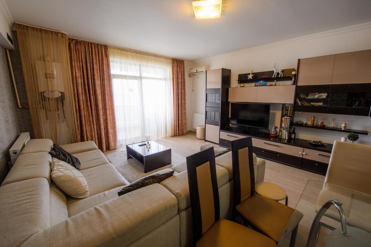 Lake Apartments Solid มามายา ภายนอก รูปภาพ
