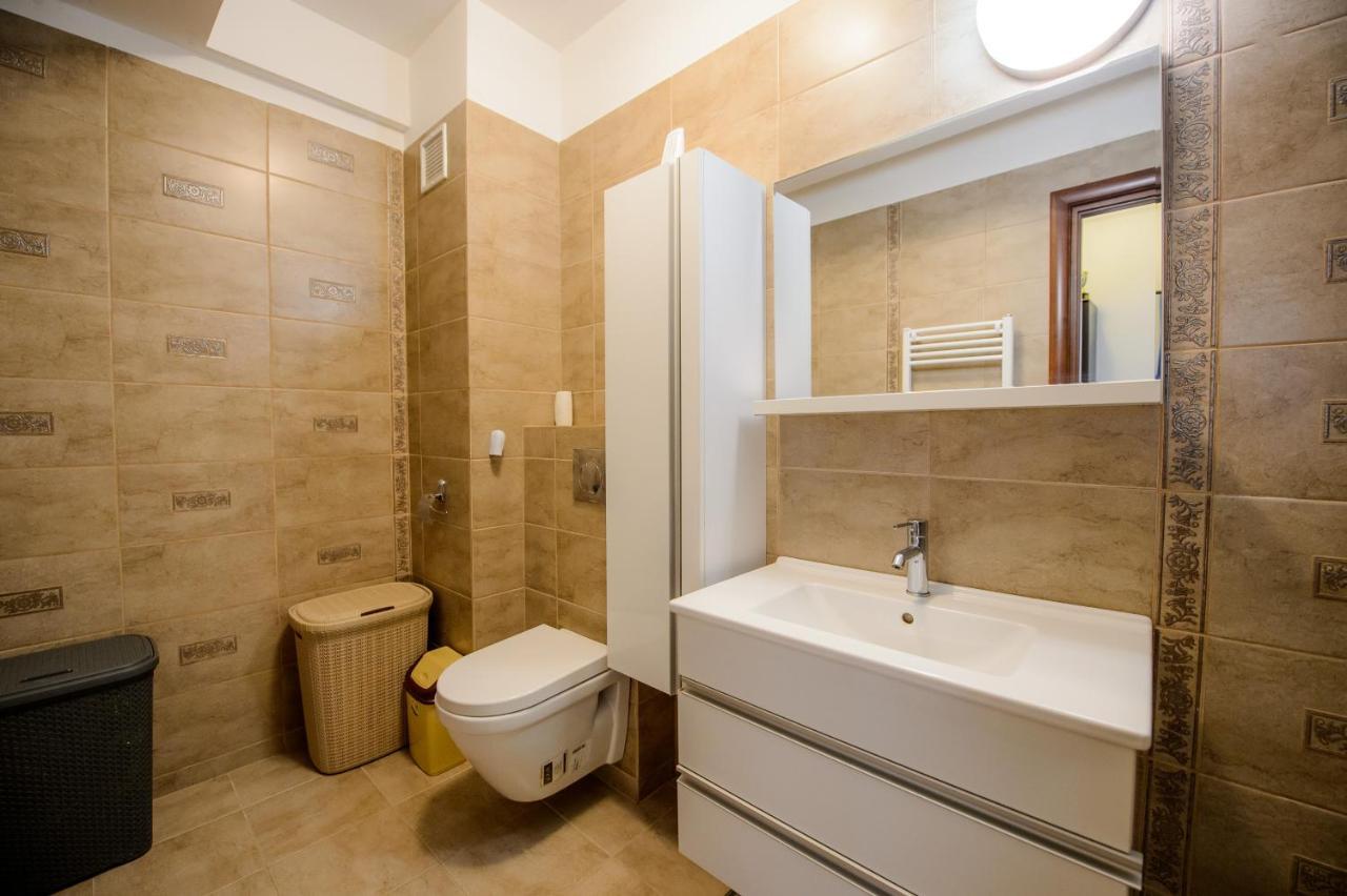 Lake Apartments Solid มามายา ภายนอก รูปภาพ